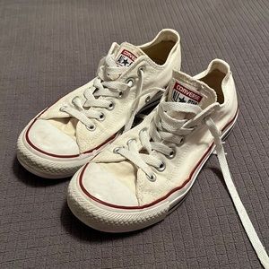 Converse Shoes Size (US 7.5, UK 5.5) White/Offwhite